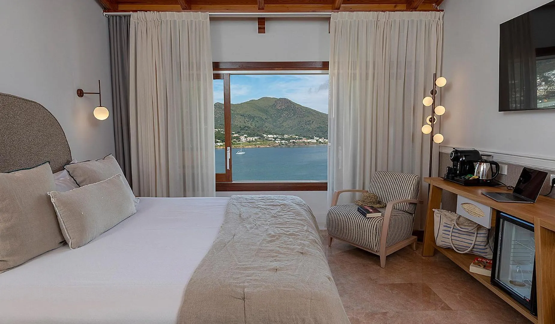 Hotel Spa Porto Cristo El Port De La Selva 4*,