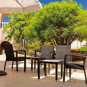 https://paradise-court-aparthotel.in-canary-islands.com