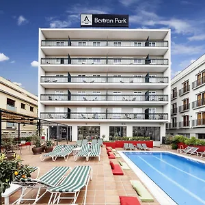 https://aqua-hotel-bertran-park.topcostabravahotels.com