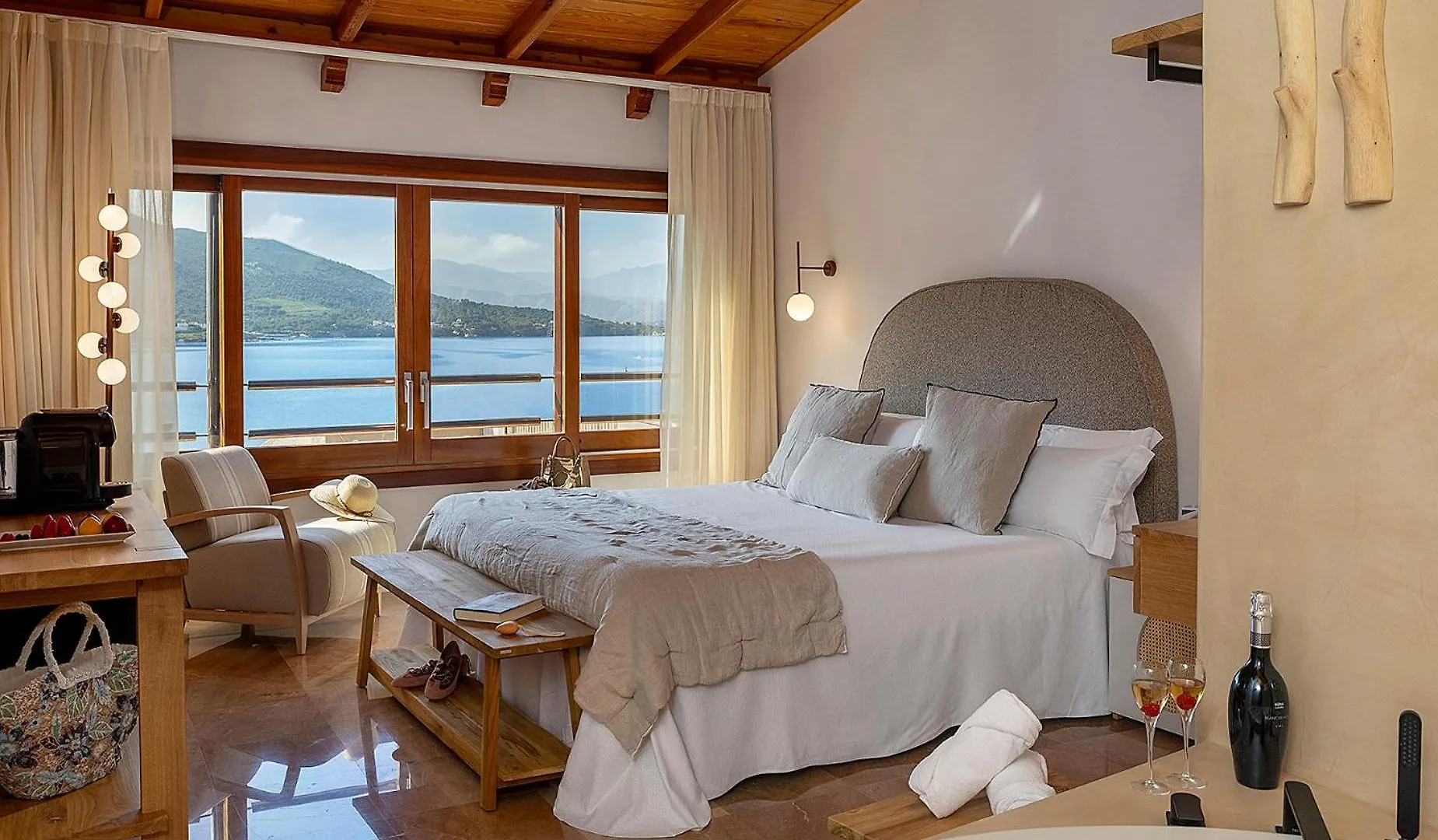 Hotel Spa Porto Cristo El Port De La Selva 4*,